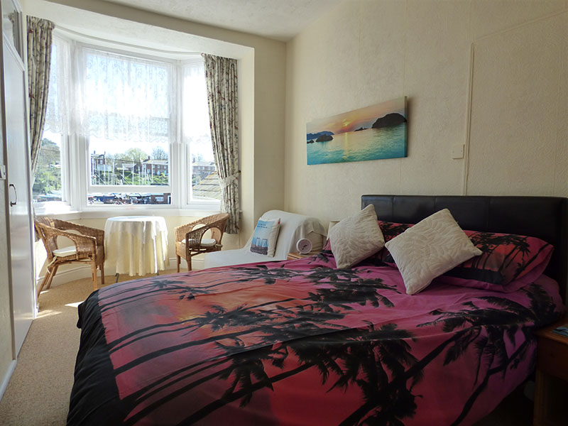 Room 1 – First floor double en-suite overlooking harbour