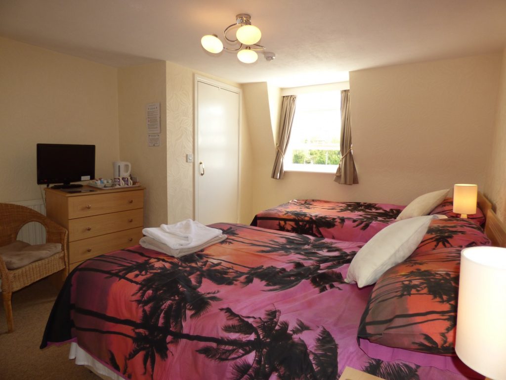 Room 7 – Third floor triple en-suite overlooking harbour